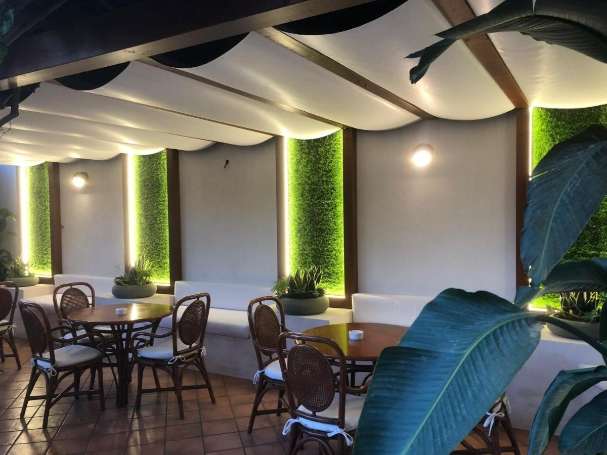 Hotel Redebora Torregrotta Kültér fotó