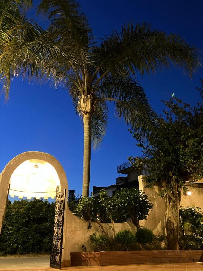 Hotel Redebora Torregrotta Kültér fotó