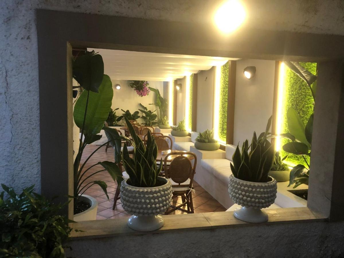 Hotel Redebora Torregrotta Kültér fotó