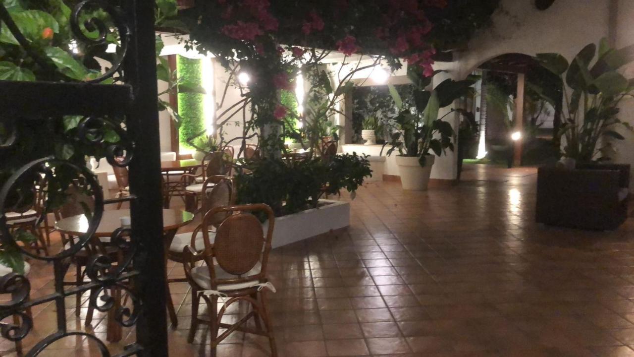 Hotel Redebora Torregrotta Kültér fotó