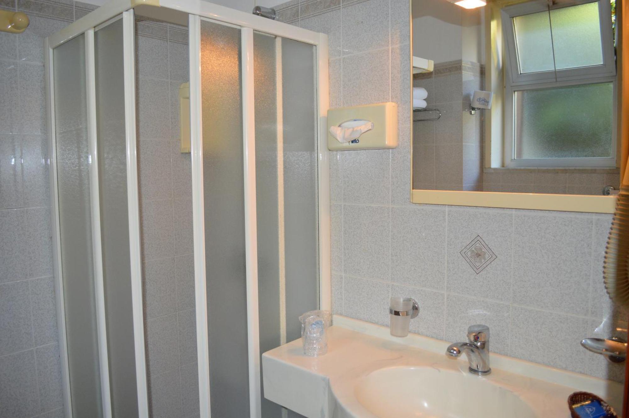 Hotel Redebora Torregrotta Szoba fotó