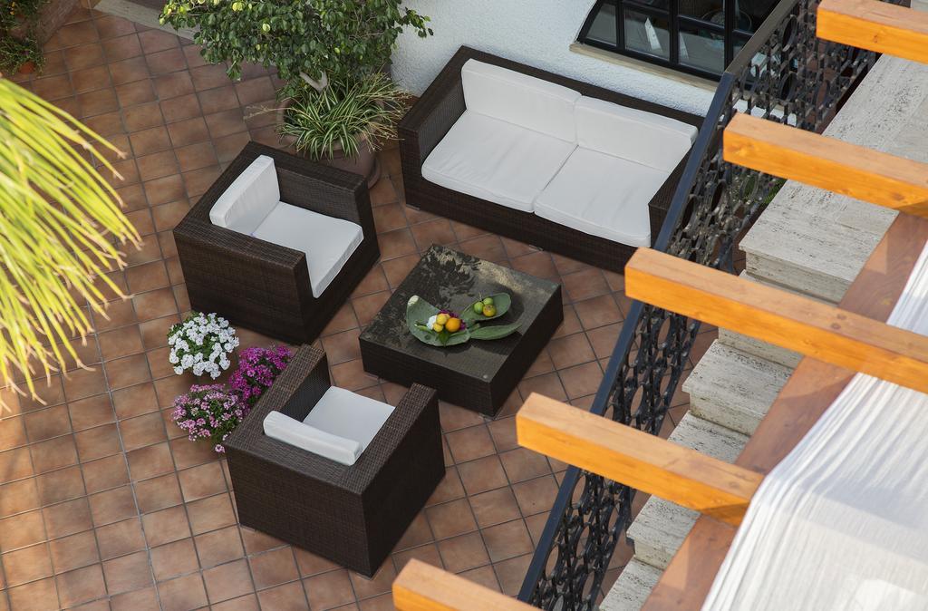 Hotel Redebora Torregrotta Kültér fotó