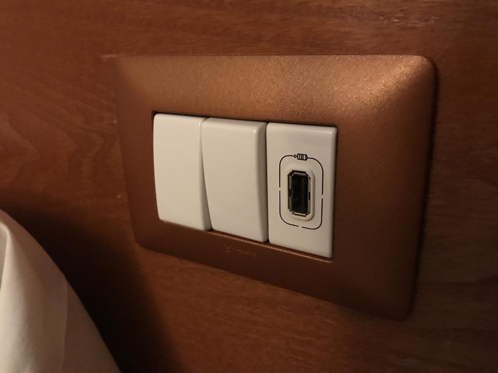 Hotel Redebora Torregrotta Kültér fotó